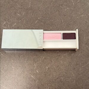 Clinique Eyeshadow Duo - Pink and Purple frosted blossom colour surge eyeshadow